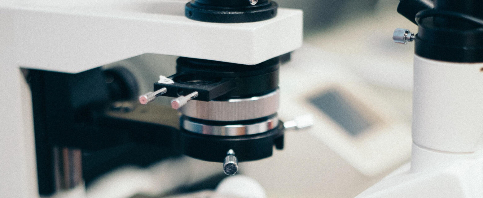 case-rotatingseals-hero